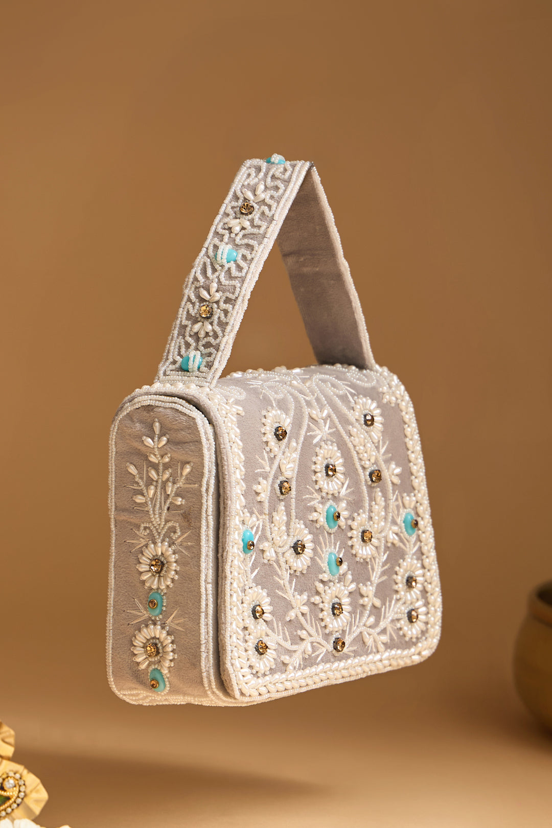 Siyara Box Clutch