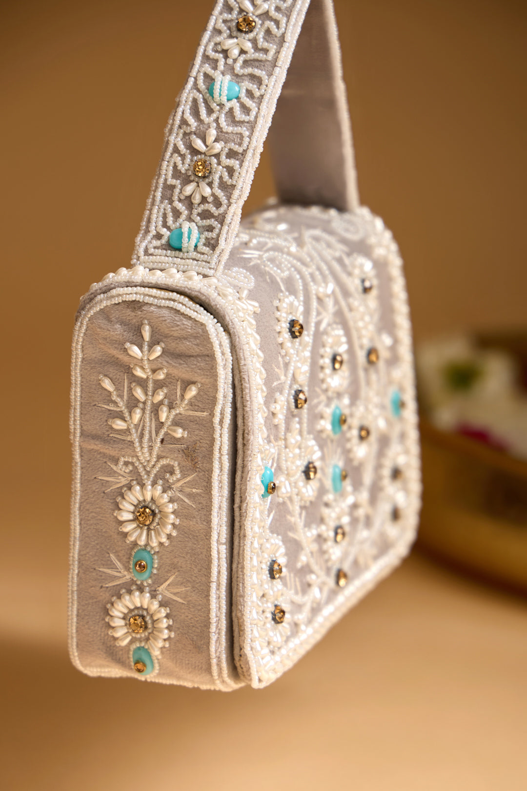 Siyara Box Clutch