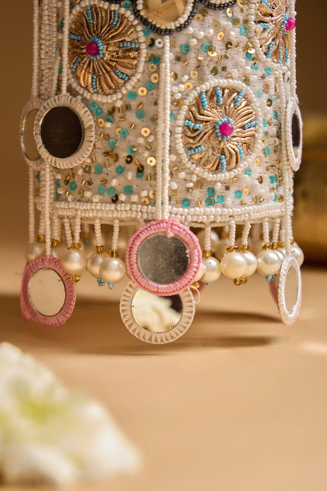 Noor Bucket Potli