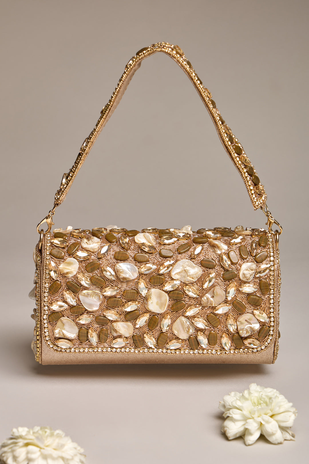 Raysaa Clutch