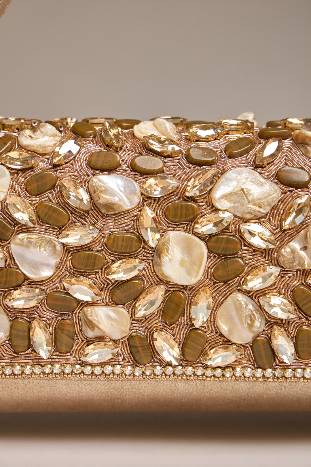 Raysaa Clutch