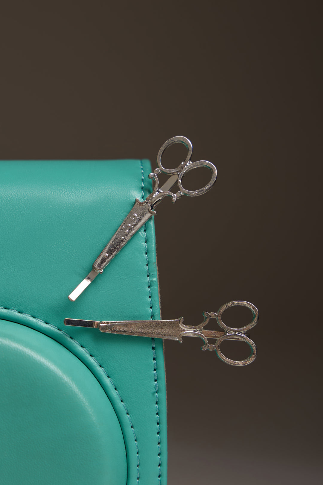 Scissor Pins
