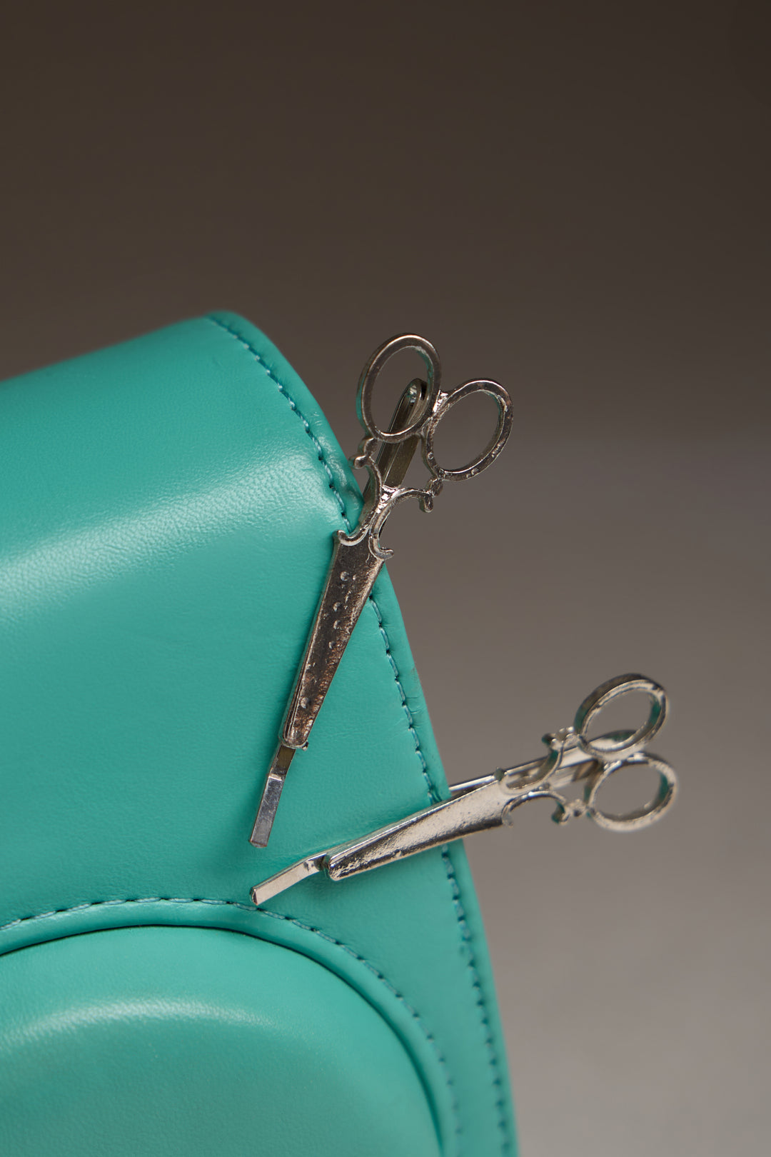 Scissor Pins