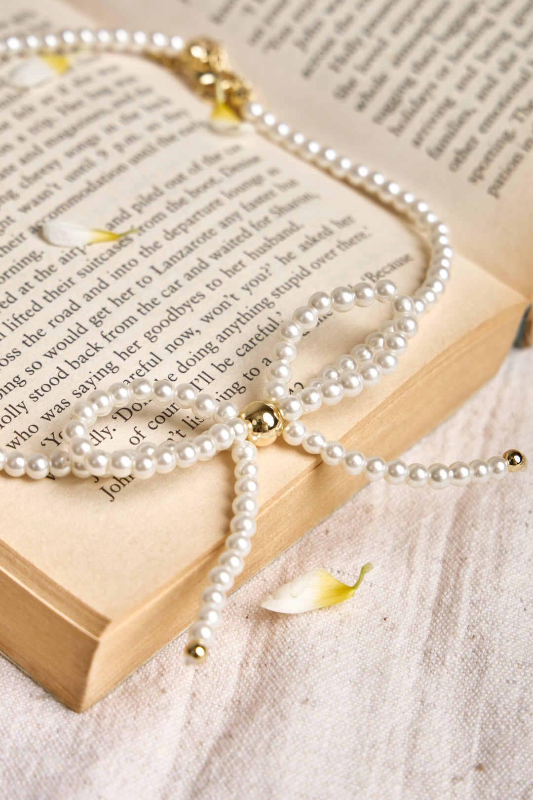 Pearl Bow Necklace