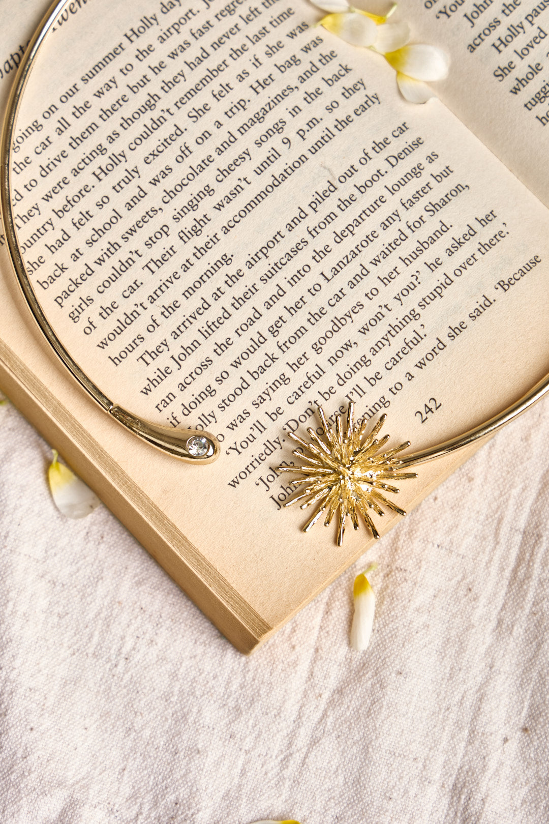 Gold Flower Choker