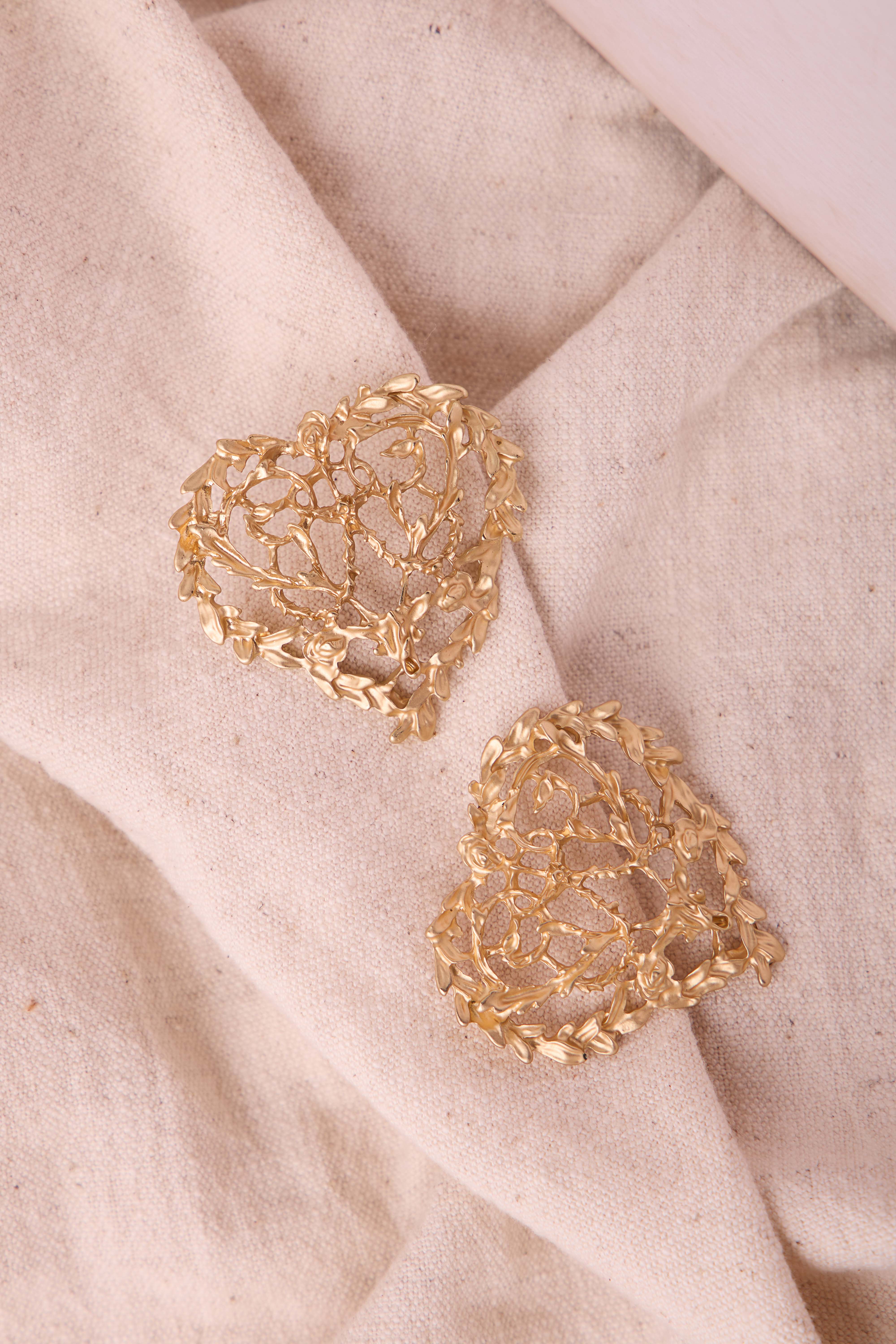 Sweetheart Golden Earrings