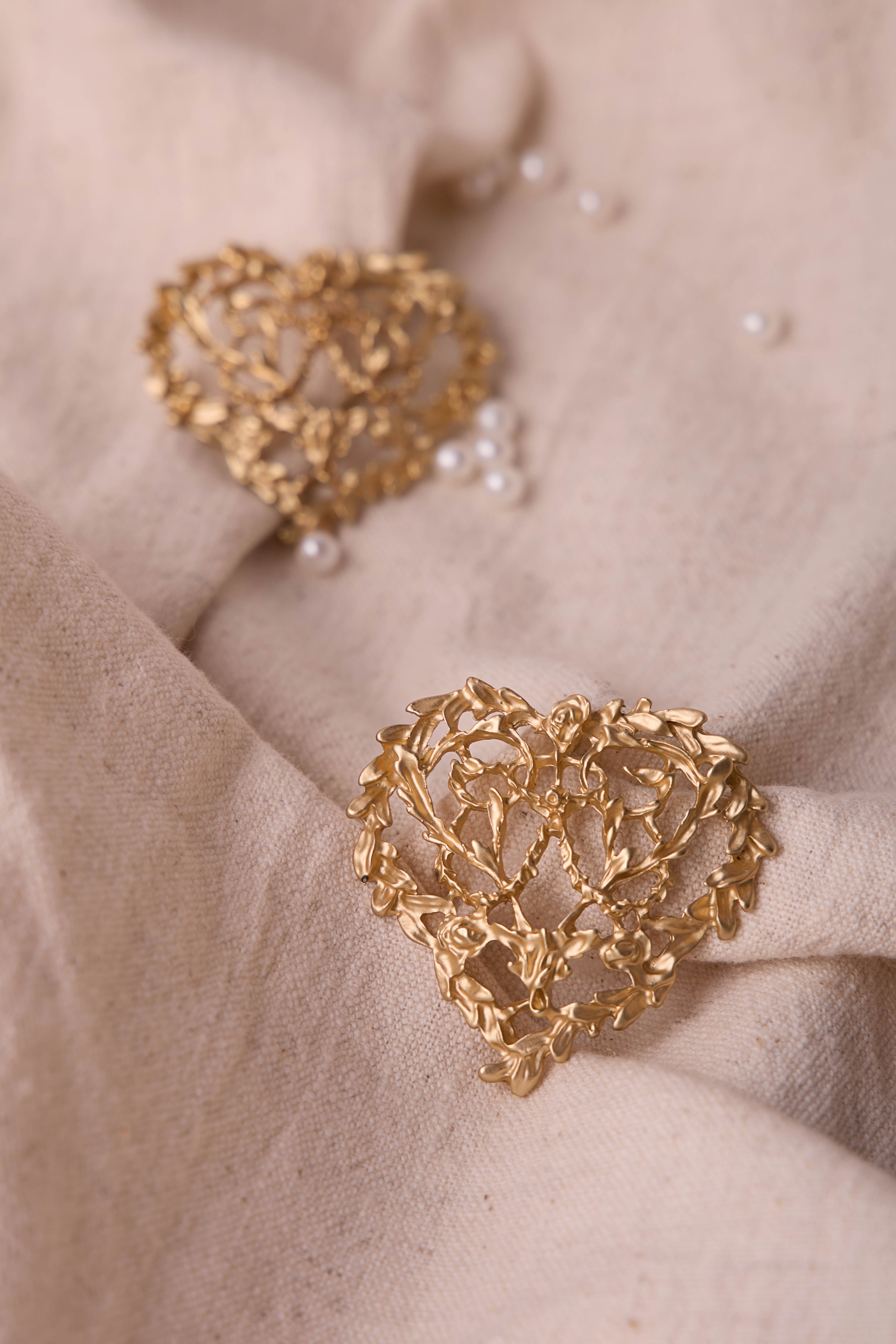 Sweetheart Golden Earrings