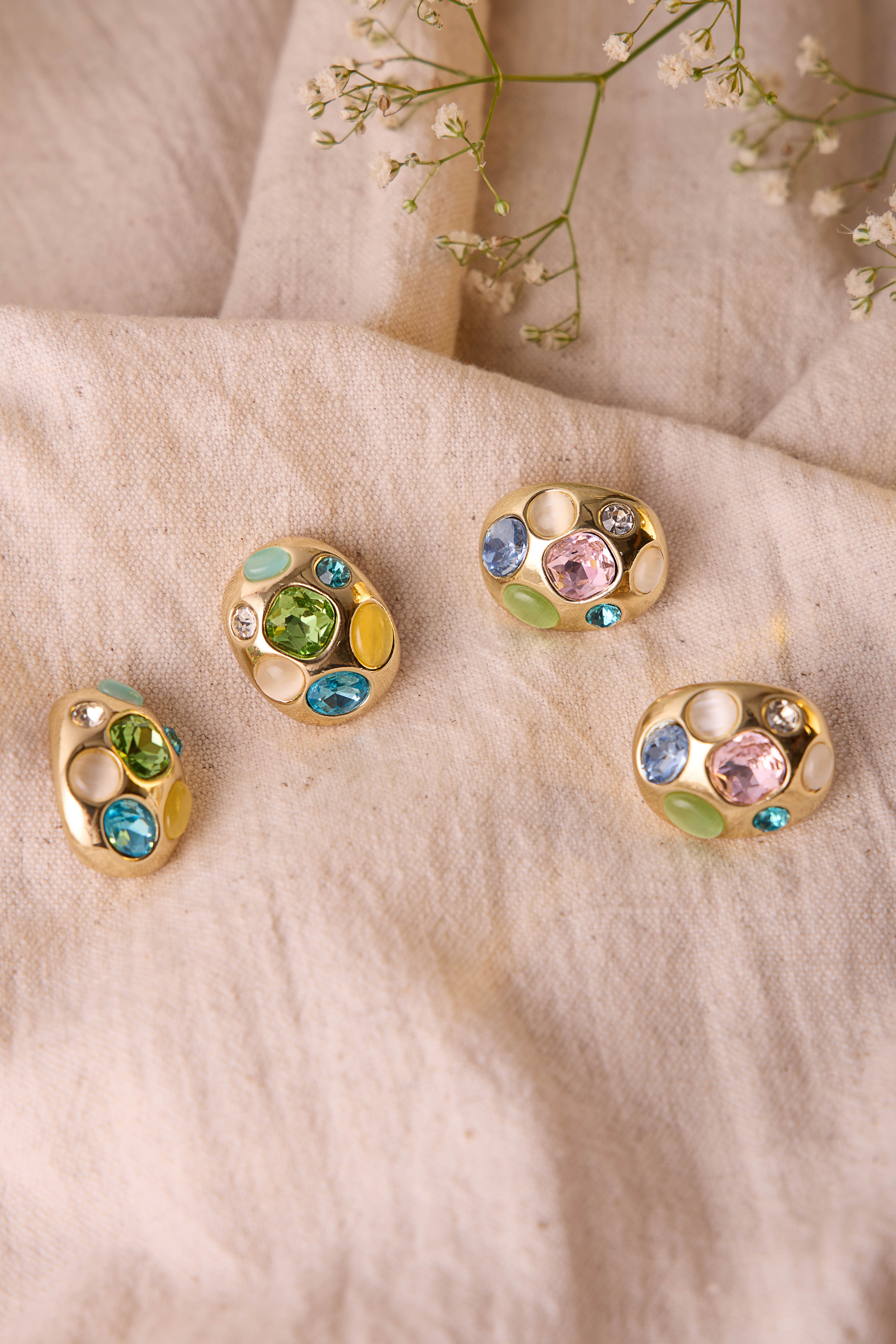 Sphere Studs